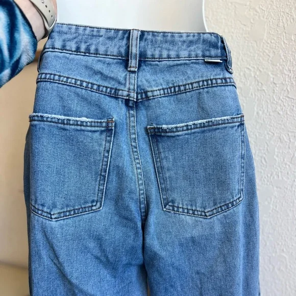 Billabong Salty Blonde Chill Out Jeans, size 24 - Picture 4 of 8